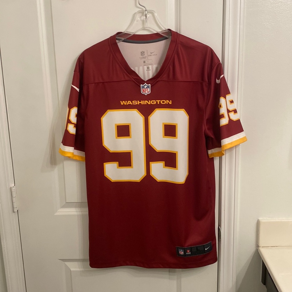 NFL Nike Washington Football team number 99 Chase Young jersey. Size large
